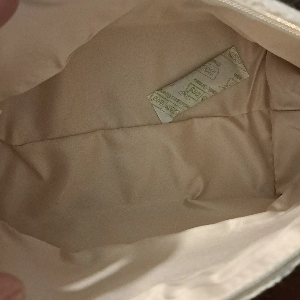 Guerlain Scalp & Hair - Picture 6 of 6